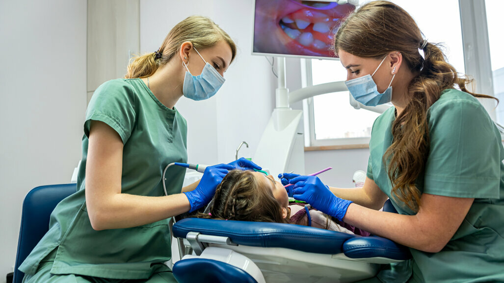 Pesquisadores apresentam novo dispositivo para medir a acidez do biofilme dental