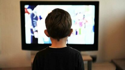 Televisiekijken mogelijk van invloed op mondgezondheid