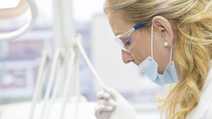Ustalenia MZ i NRL w sprawie ograniczenia zużycia i emisji rtęci w stomatologii