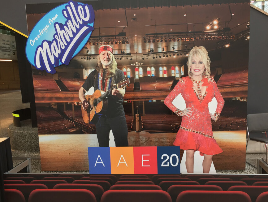 Cutouts of Willie Nelson and Dolly Parton are on display to draw attention to AAE20, will be held in Nashville, Tenn. (Photo: Fred Michmershuizen/Dental Tribune America)