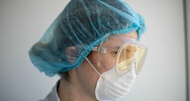 Masks and PPE with hydrophilic surfaces could reduce infection risk - IIT Bombay research