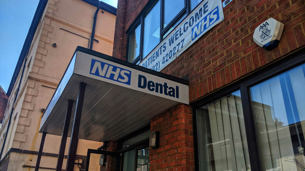 Os dentistas do Reino Unido precisam de tranquilidade com relação às reclamações de EPI e COVID-19