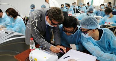 牙科激光技术教育讨论会在上海举行
