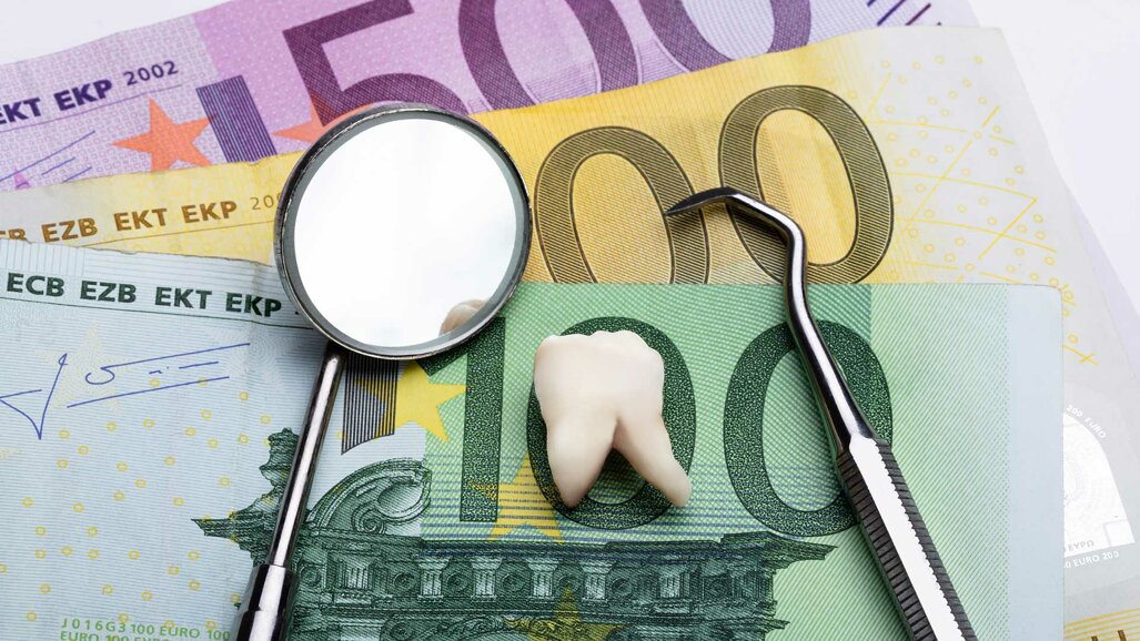 Honorarerhöhungsfaktor für Zahnärzt:innen ernüchternd und trotzdem im Spitzenfeld