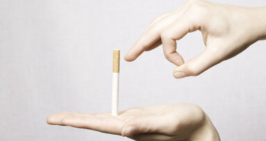 Zahnarztpraxen nehmen Schlüsselrolle bei Raucherberatung ein