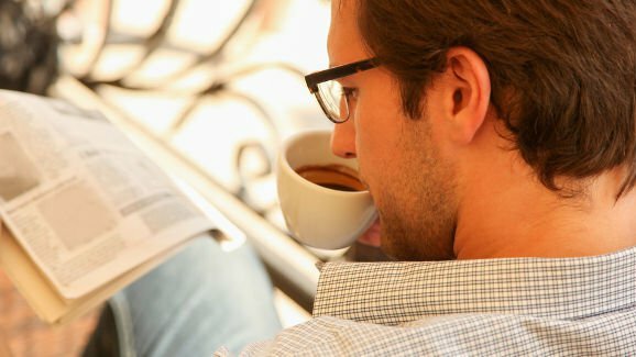 Homens que bebem café podem ter risco de periodontite reduzido