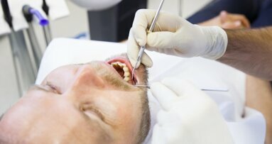 Periodontitis linked to faster cognitive decline in people with Alzheimer’s