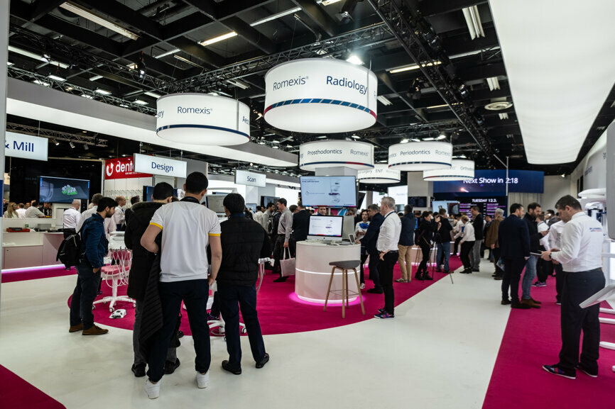 Planmeca is showcasing a range of new products at IDS 2019 and welcomes visitors to try them out at its booth. (Photograph: Robert Strehler, DTI)