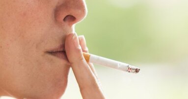 Локализацията на оралния карцином е различна при пушачи и непушачи