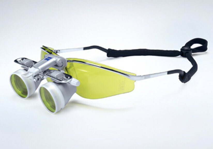 New EyeMag Smart medical loupes with sports frame and integrated laser