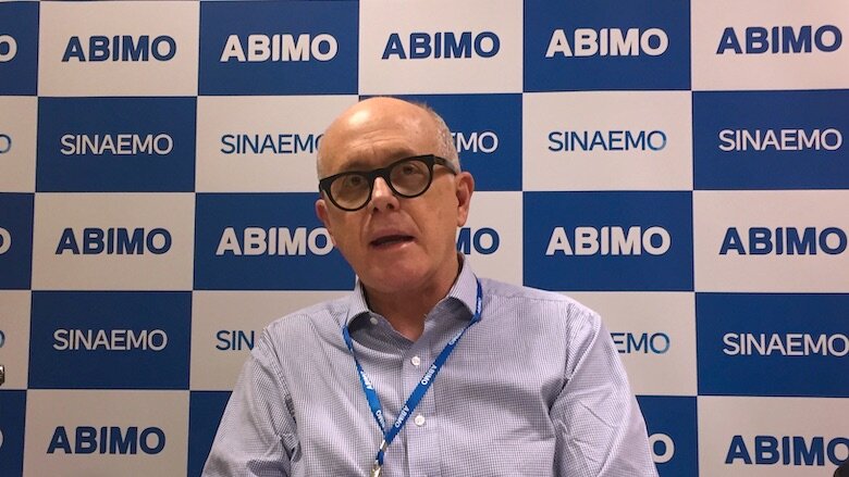 Paulo Henrique Fraccaro, superintendent of ABIMO, offered a perspective on the export projects of the Brazilian dental industry.