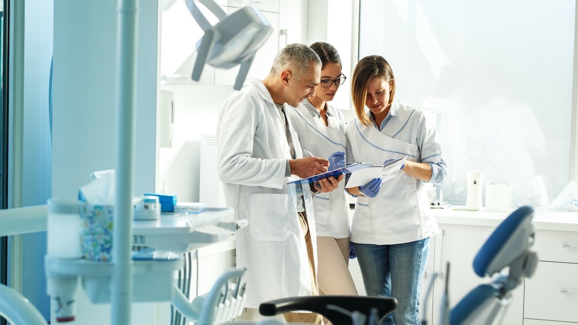 Dental News Vyne Dental releases state of the dental industry report 2021