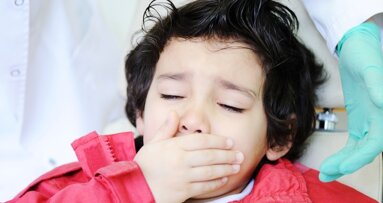 Whole mouth extractions in children on the rise in the UK