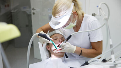 Researchers develop new periodontitis treatment method