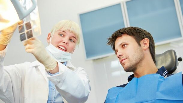 KNMT: “Alleen diagnose en behandelplan door tandarts”
