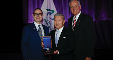 Higuchi receives Nobel Biocare Branemark Osseointegration Award