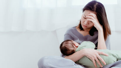 La depressione materna postpartum può influenzare la salute orale del bambino