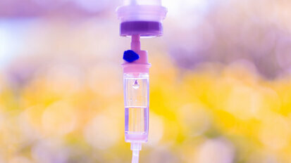Head and neck cancer: Additional chemotherapy increases survival rate for older patients