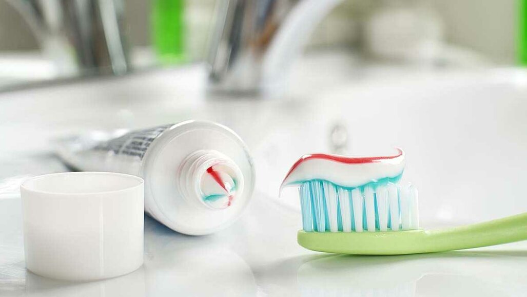Dodatek stosowany w pastach do zębów i gumie do żucia może mieć negatywny wpływ na zdrowie
