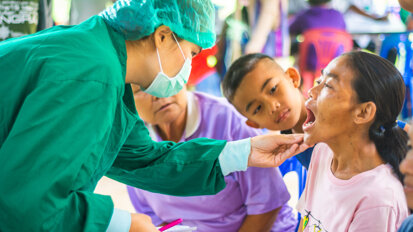 Dezenas de novos hospitais odontológicos planejados para remediar o déficit tailandês