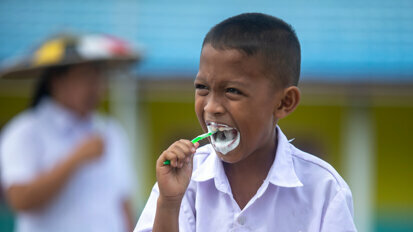 Most Indonesians do not brush their teeth correctly