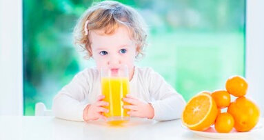 Nuovo studio: il succo di frutta genuino non favorisce la carie nei bambini