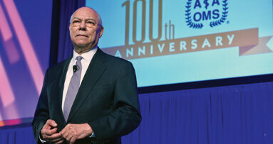 Gen. Colin Powell delivers keynote at 2018 AAOMS meeting
