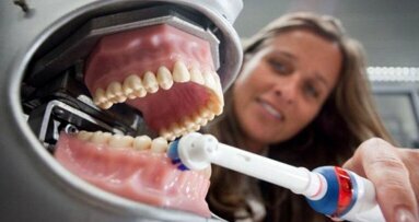 Nowoczesne technologie w profilaktyce jamy ustnej