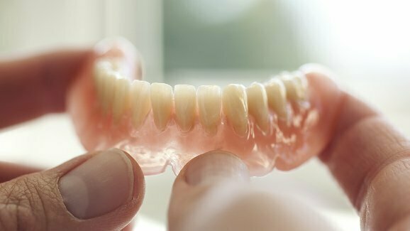 Ill-fitting dentures may be a risk factor for oral cancer