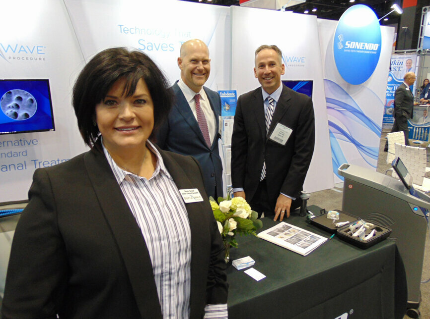 From left: Tammy Spiegel, Brenton Lively and Brian Habas of Sonendo. (Photo: Fred Michmershuizen/Dental Tribune America)