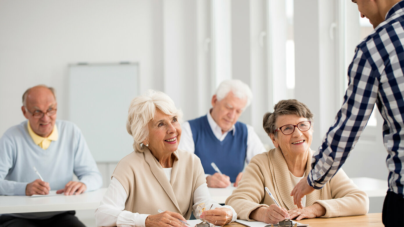 Sensory, Cognitive and Mental Health Changes in Older Adults: Effects on Communication When Making Group Presentations