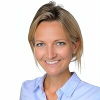 Dr. Karolin Höfer