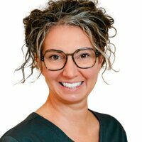 Frau Juliane Petring