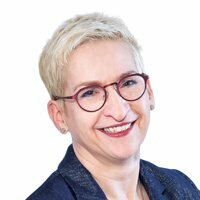 Frau Sonja Hüls