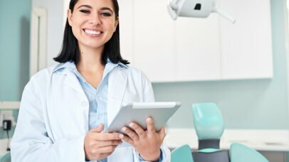 Protezione attiva: la sinergia tra odontoiatra e igienista dalla remineralizzazione al controllo del biofilm