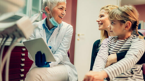 Produkty elmex®️ do wsparcia gabinetów i akcji profilaktycznych 