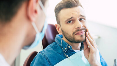Kompleksowe postępowanie z pacjentem periodontologicznym – diagnostyka i planowanie leczenia zapaleń przyzębia.